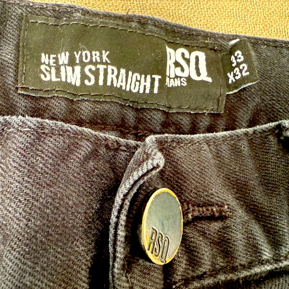 ⭐️ Last Chance ⭐️ RSQ 33 x 32 New York Slim Straight premium denim jeans Tillys